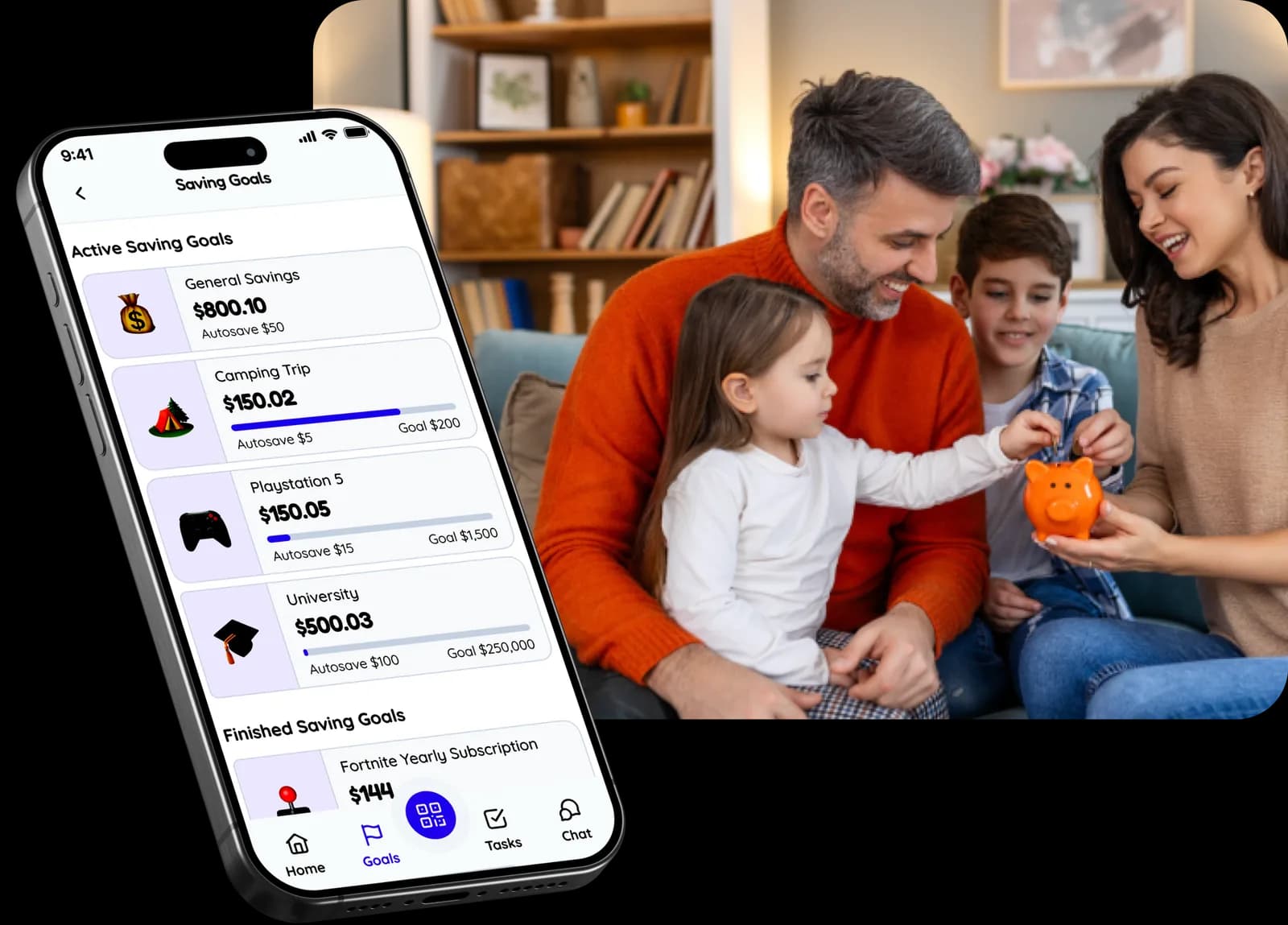 Familia revisando sus objetivos de ahorro